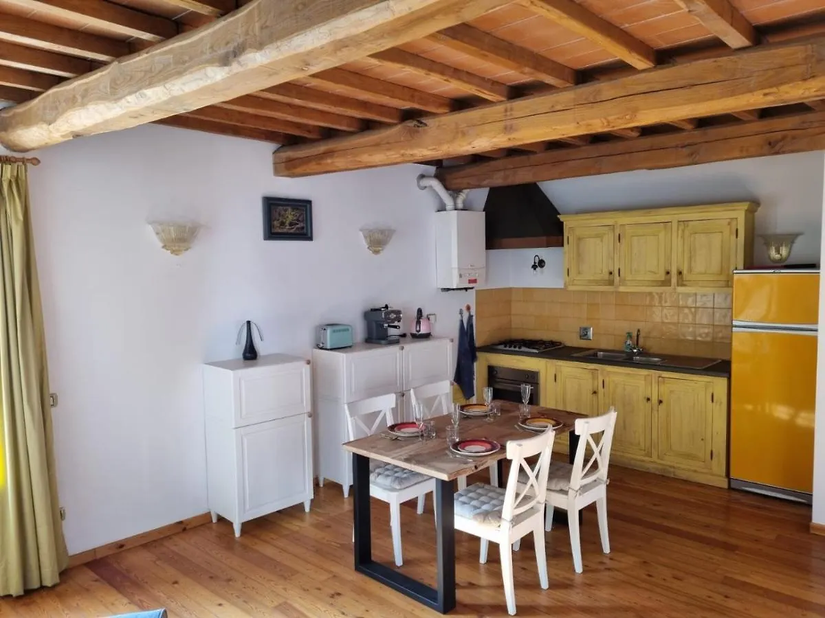 Podere Vecci Dicomano Apartamento